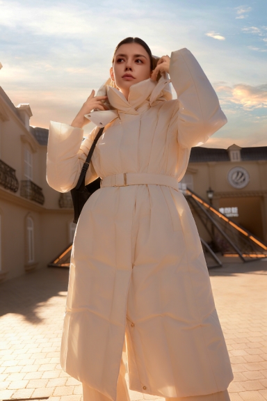 波司登秋冬系列发布会：从保暖功能到风格宣言的时尚跃迁