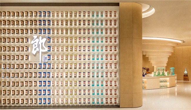 以简驭繁 醇味归源 郎酒庄园左岸·简门店正式开业