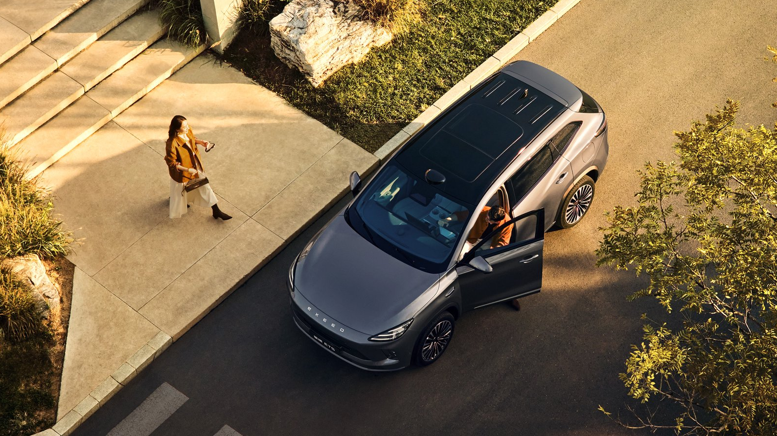 解锁春日Citywalk的B面：和星途ET5一起，做朋友圈最会玩的“探春