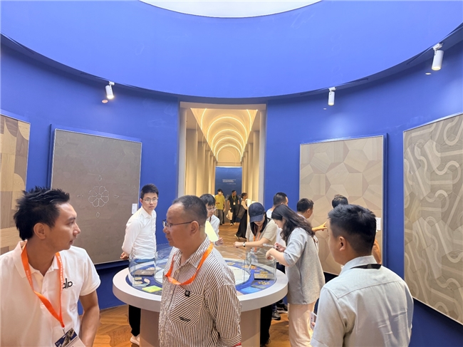 美术家地板百款异形拼花，及镶嵌产品集中亮相Domotex Asia亚太上海地材展，中国地板的洗牌人出现了？