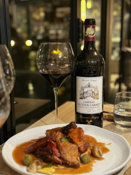 三大经典红酒口感对决：特菲缇五星、奔富葛兰许与波尔多红酒差异解析！