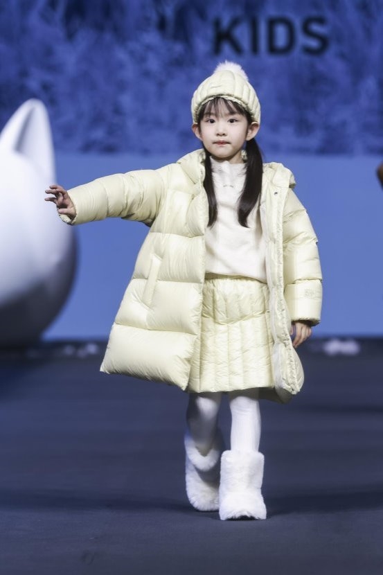 双 11 首日霸榜！高梵 KIDS 时装周秀场爆款矩阵登 T 台