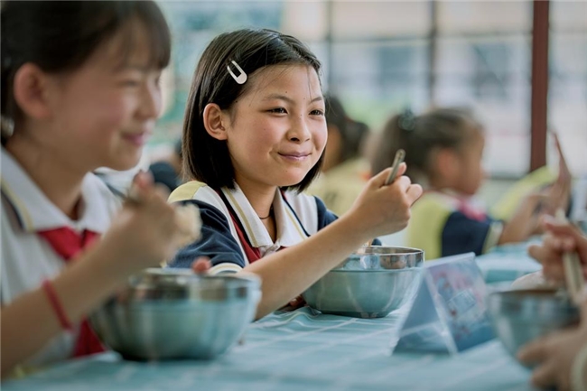 百胜中国公益全新出发，以爱焕新乡村校园厨房第8张