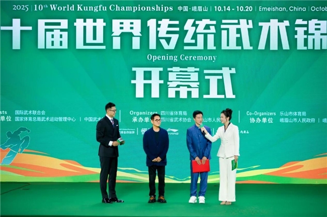 李连杰与世界武术代表峨眉论道:小罐茶见证中外文化交流-头条日报网