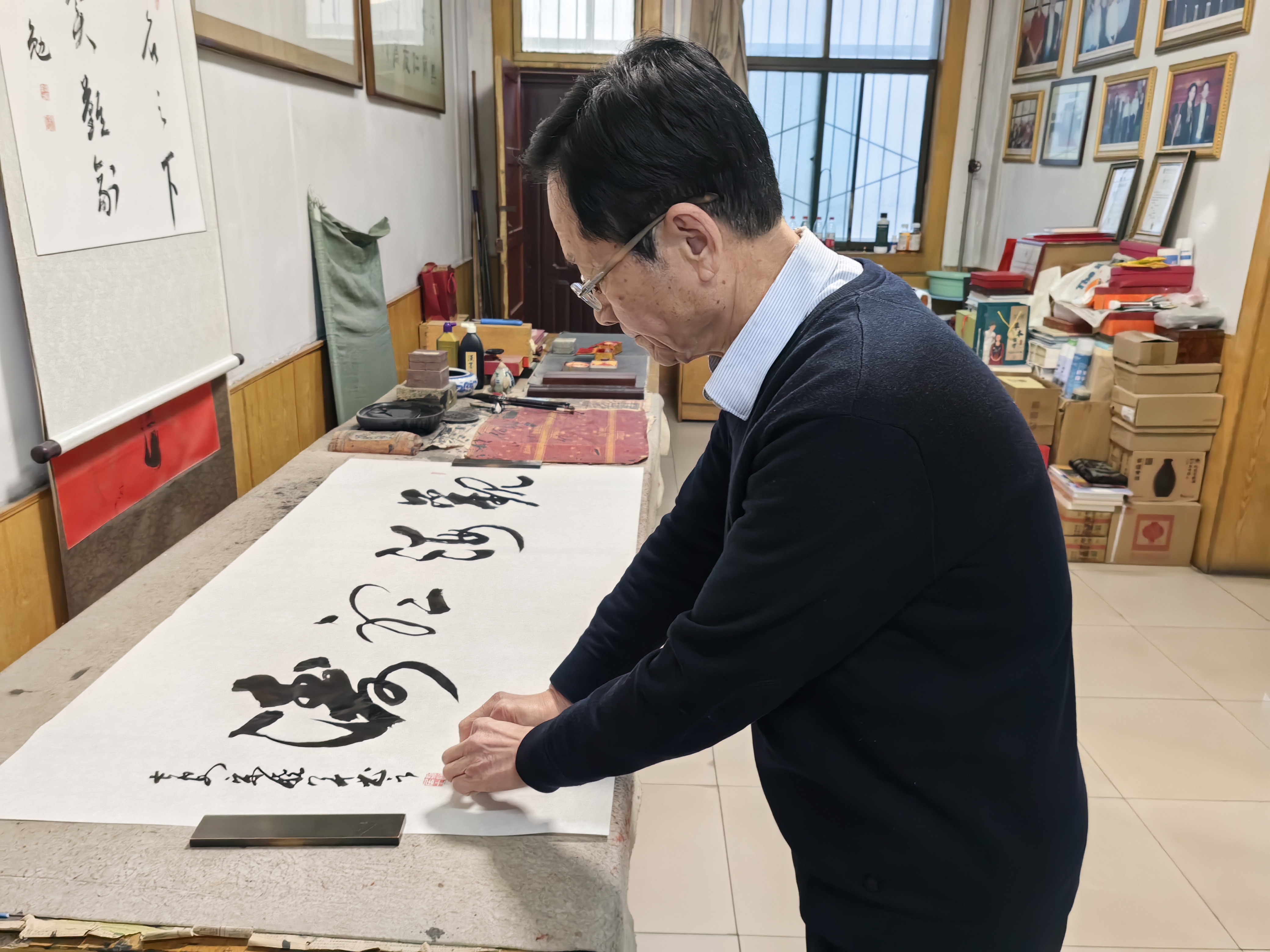 笔墨行舟,心灯引路——致敬艺术,者宋晓军