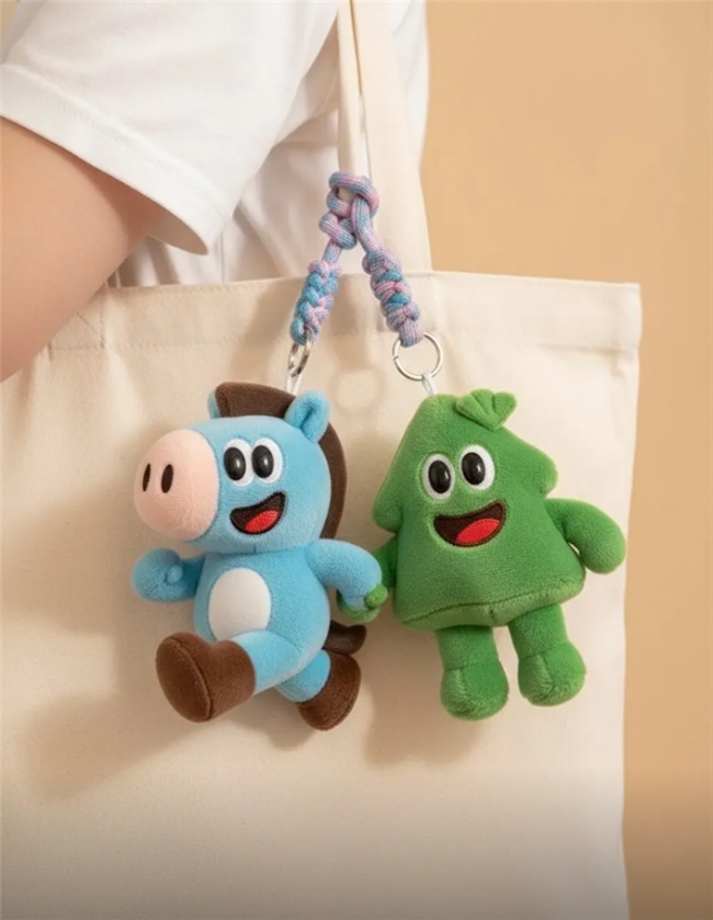 趣味玩梗向:笑不活!福州马拉松吉祥物 “马拉个松” 火了,小马牵松跑成流量密码