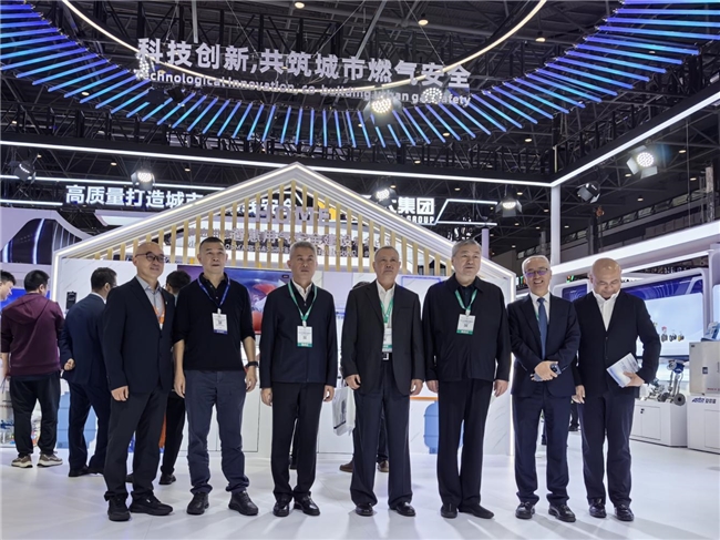 安可信2025燃气展圆满收官：智能防干烧报警器引领厨房安全新变革