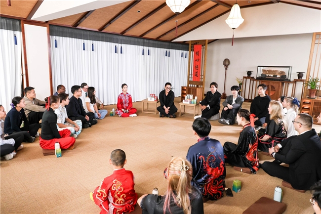 当李连杰遇见小罐茶:与小罐茶一起让功夫和茶“酷”起来