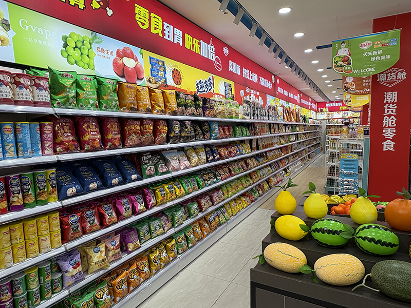 潮货舱休闲零食：消费者的多元选购场景与暖心评价