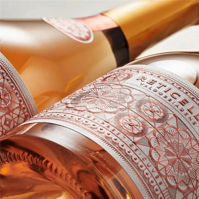 简约风、小清新风齐上阵!这些饮用水&饮品包装设计,藏着满满的仪式感