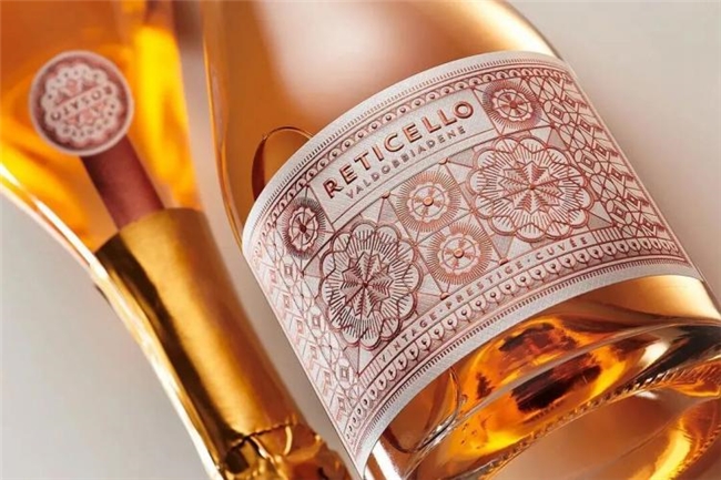 简约风、小清新风齐上阵!这些饮用水&饮品包装设计,藏着满满的仪式感