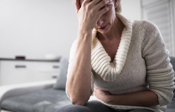 中老年脑健康攻略：从神经酸的认知到SLEKAN强乐康的营养支持