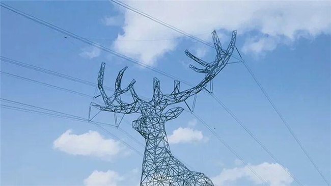 从 “碍眼铁塔” 到 “自然地标”:奥地利动物电塔、冰岛人形电塔的环保艺术探索