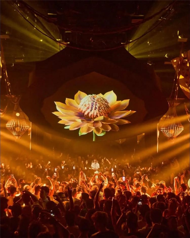 2025全球电子音乐舞台设计全景:从Ibiza水滴屏到伦敦工业风,演绎多元视觉盛宴