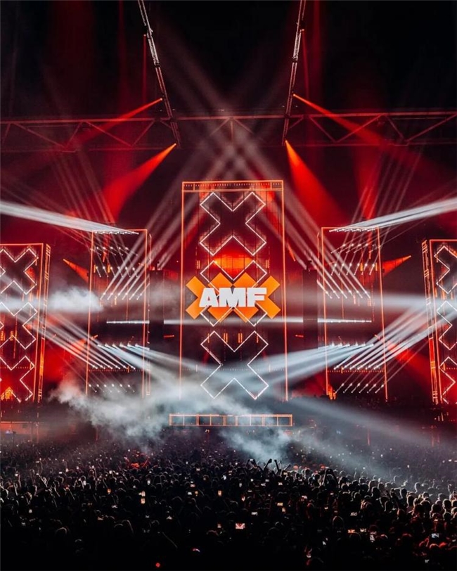 2025全球电子音乐舞台设计全景:从Ibiza水滴屏到伦敦工业风,演绎多元视觉盛宴