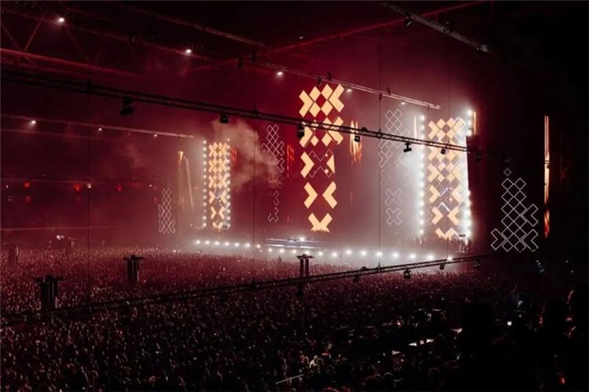 2025全球电子音乐舞台设计全景:从Ibiza水滴屏到伦敦工业风,演绎多元视觉盛宴