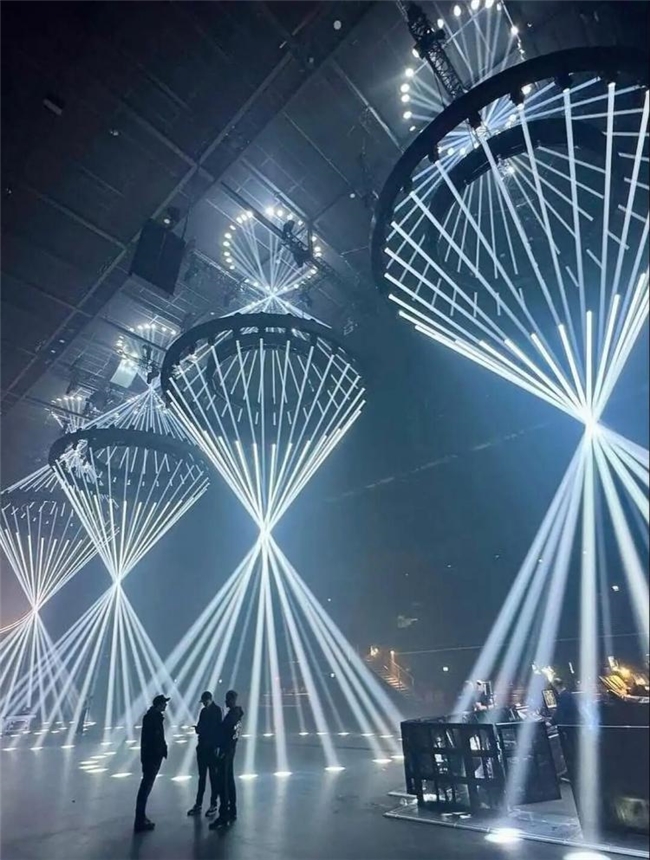2025全球电子音乐舞台设计全景:从Ibiza水滴屏到伦敦工业风,演绎多元视觉盛宴