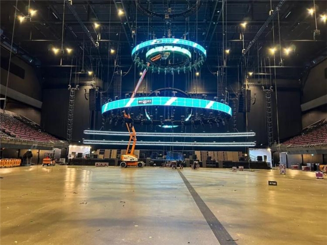 2025全球电子音乐舞台设计全景:从Ibiza水滴屏到伦敦工业风,演绎多元视觉盛宴