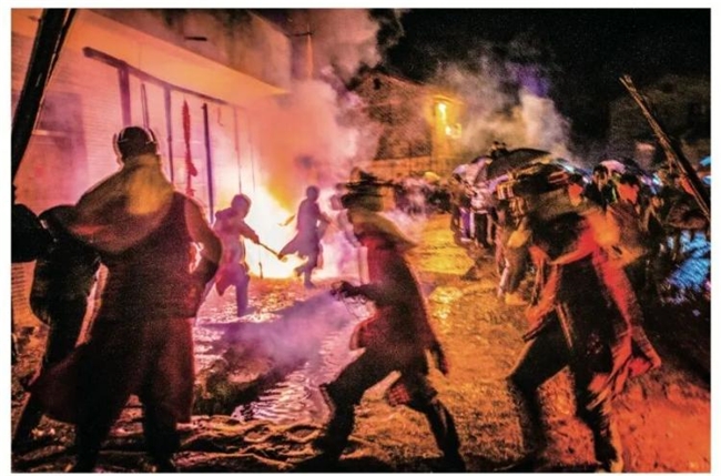 邓勇镜头下的赣傩:面具后的人神共生