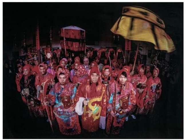 邓勇镜头下的赣傩:面具后的人神共生