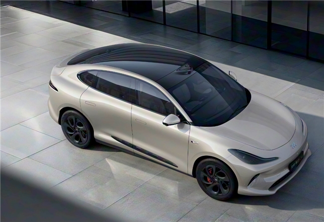 广州车展购车指南：昊铂HT对比智己LS6，谁是20万级更明智之选？