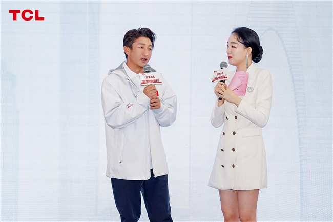 冠军出击！邹市明空降冠军中国行苏州站，TCL 98X11L成全场焦(图2)