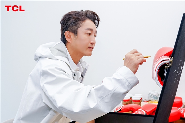 冠军出击！邹市明空降冠军中国行苏州站，TCL 98X11L成全场焦(图4)