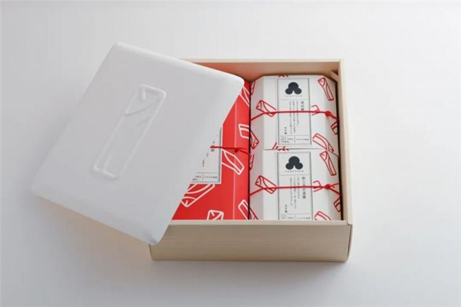 从抹茶包装到酒店视觉，粟辻美早的美学实践