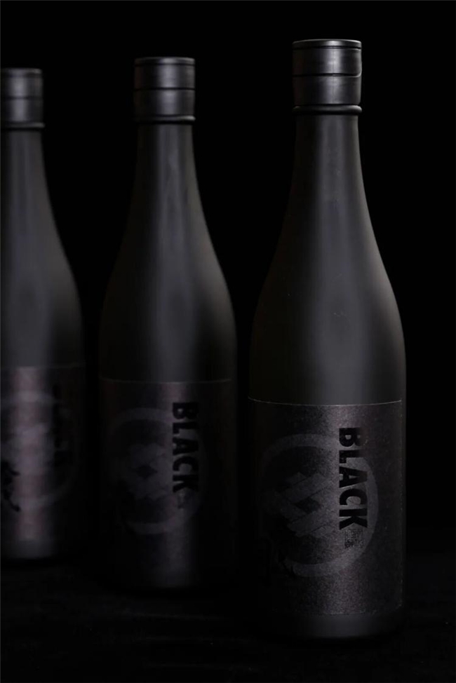 从抹茶包装到酒店视觉，粟辻美早的美学实践