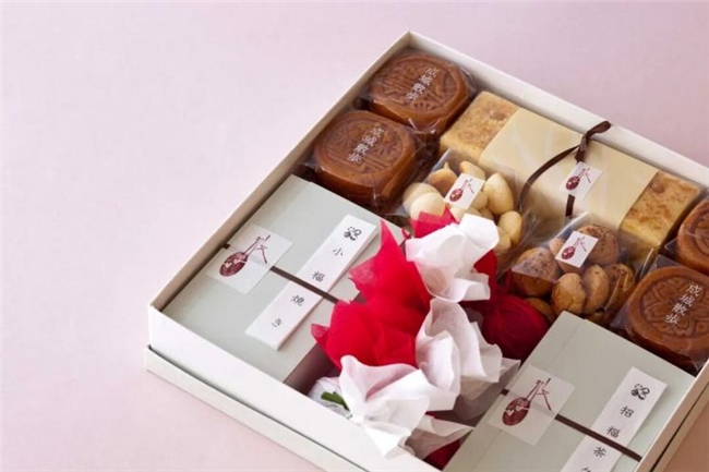 从抹茶包装到酒店视觉，粟辻美早的美学实践