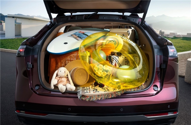 昊铂HT 670 Pro对比小鹏G6：谁才是18万级“全家满意型”纯电SUV？