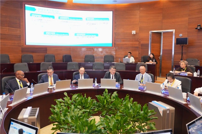 2025年全球数字化终身学习联盟圆桌会议在沪举行