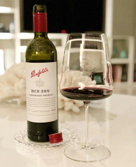 橡木桶：赋予红酒灵魂的 “魔法师”，深度解析特菲缇五星与奔富389的口感！