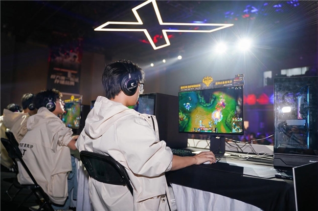 为荣誉而战！LG UltraGear显示器燃爆高校电竞总决赛战场