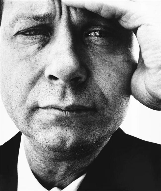 光影定格的灵魂诗,理查德・艾维顿的摄影哲学