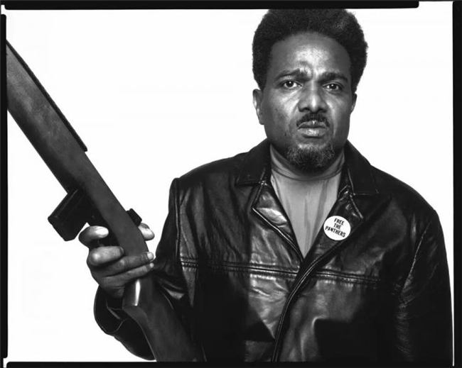 光影定格的灵魂诗,理查德・艾维顿的摄影哲学