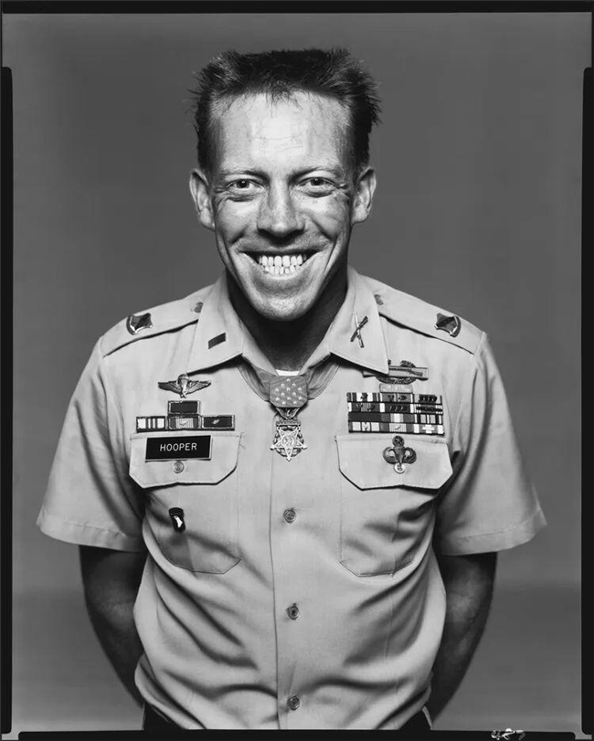 光影定格的灵魂诗,理查德・艾维顿的摄影哲学