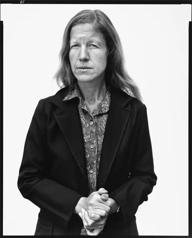 光影定格的灵魂诗,理查德・艾维顿的摄影哲学