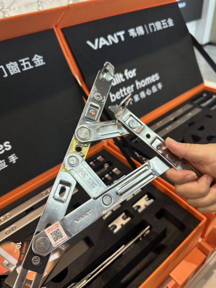 旧窗换新别踩坑！五金选购，才是性价比的真正战场