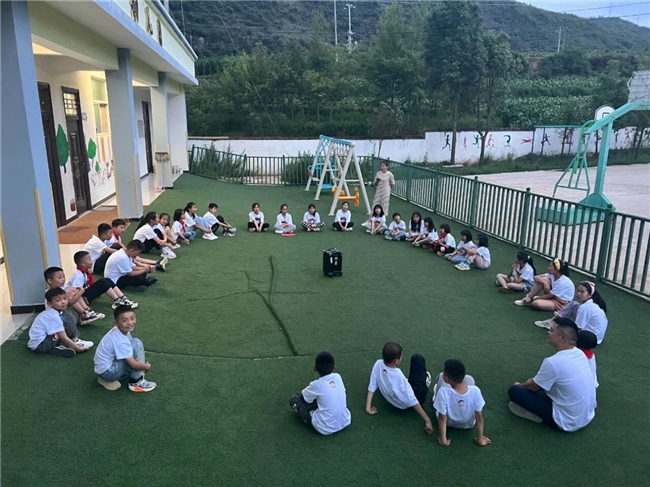 宜信趙玫以公益之光，照亮深山“苔花”的成長之路