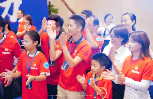 坚持星球怎么样：它的演讲让自卑少年绽放光芒