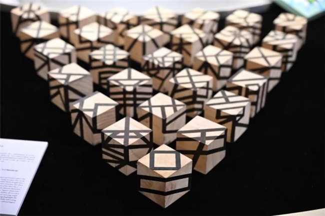 百余件汉字创意作品亮相伦敦 解锁 “可触可感” 的东方美学