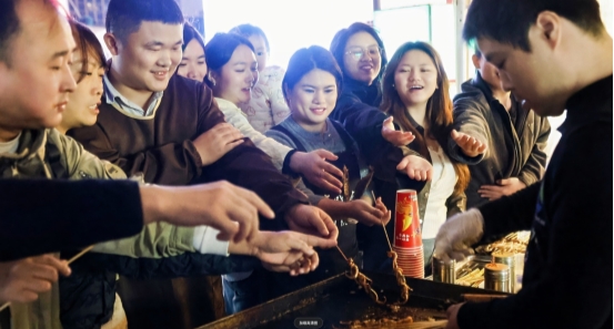 舟山远洋自捕海产长沙烧烤之夜成功举办