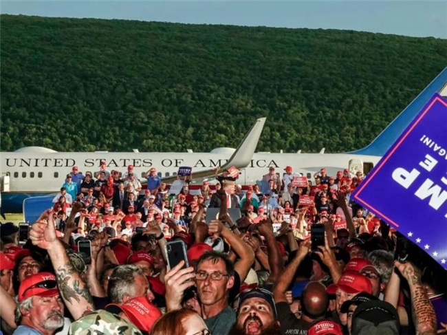 22万张档案中精选！马格南镜头里的美国众生相