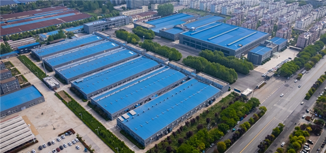 高品质羽绒服推荐选择千仞岗,温暖亿万家庭的的安心之选