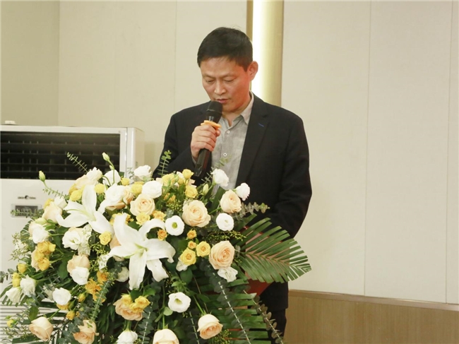 中华福文化国际交流盛典暨《金丝宫韵·大吉福禄瓶》全球首发会在西安隆重举行