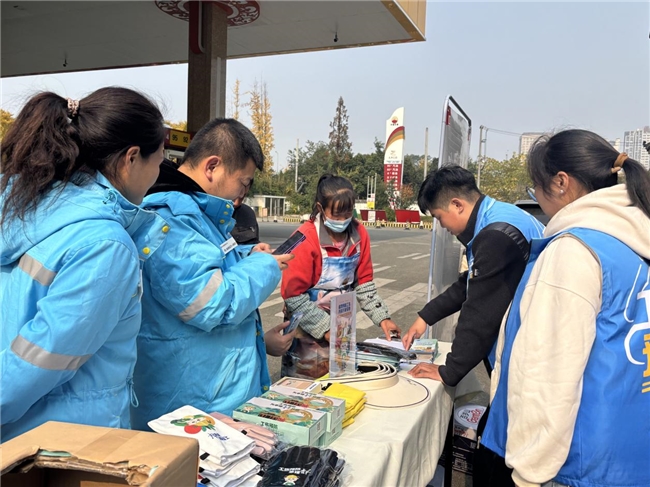 安全课开进加油站！青羊区精准宣教守护城市能源“安全阀”