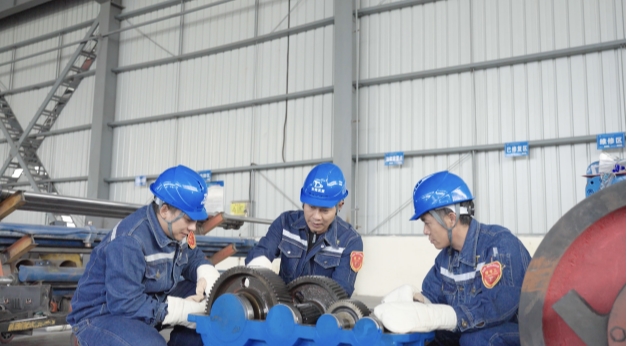 云南其亚帅培清：二十三年随需而动 螺丝刀下写匠心