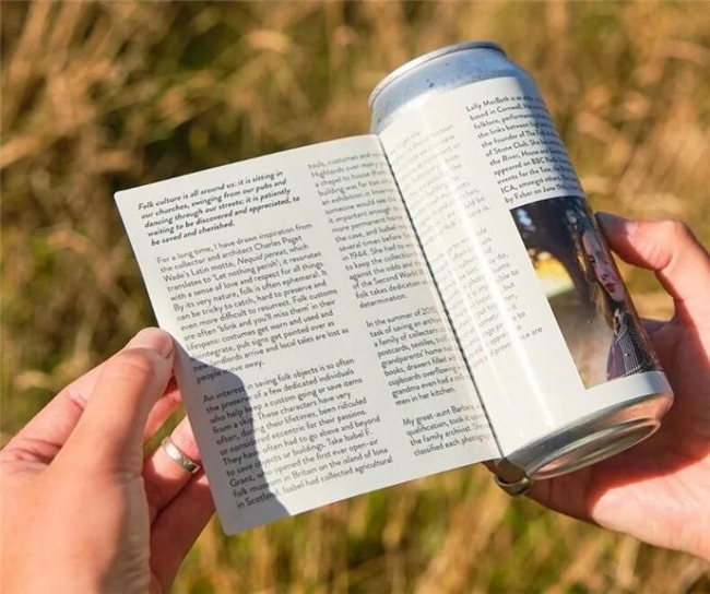 酒精配文字,成年人不做选择!啤酒罐变移动书店,对抗注意力分散