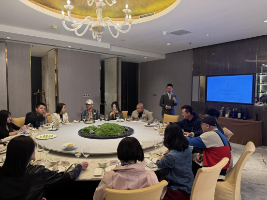 南北佳宴,风味相融 | 源石酒庄探索中式餐饮与中国风土葡萄酒搭配新范式-酒展网